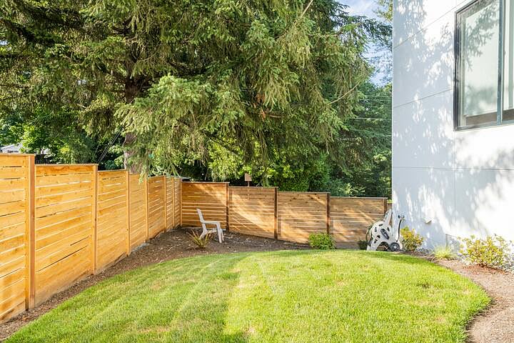 Furnished Finder property 1033525_1 photo 3