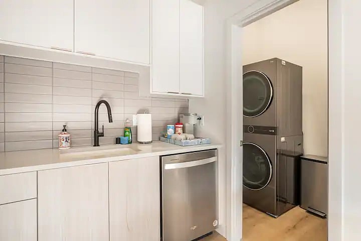 Furnished Finder property 1033525_1 photo 14