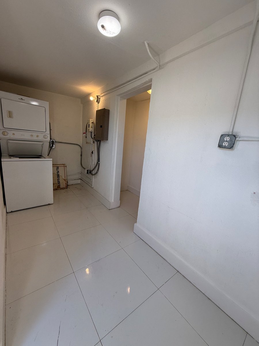 Furnished Finder property 1033529_1 photo 7
