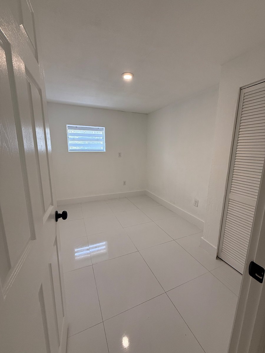 Furnished Finder property 1033529_1 photo 15