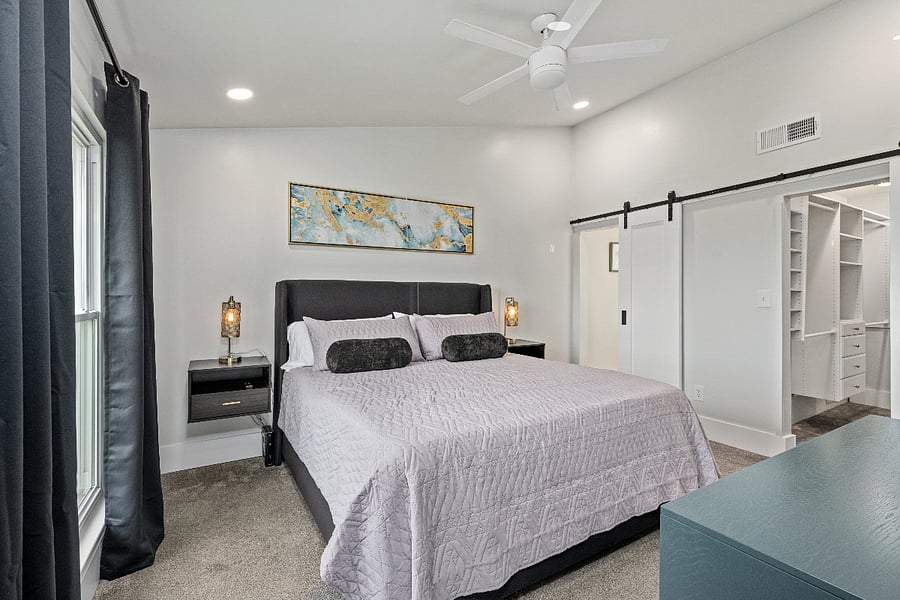 Master Bedroom - King Size Adjustable Bed