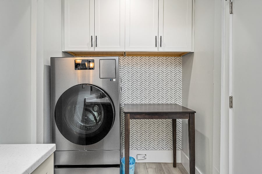 Washer/Dryer Combo & Folding Table