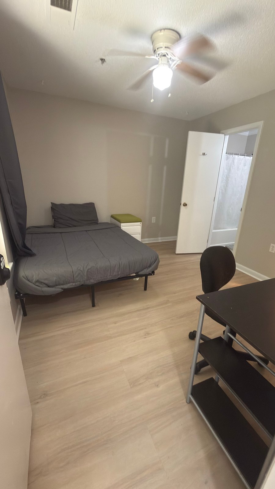 Furnished Finder property 1033587_1 photo 28
