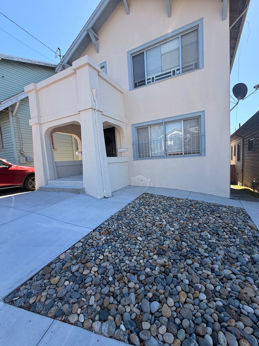 Furnished Finder property 1033602_1 photo 2