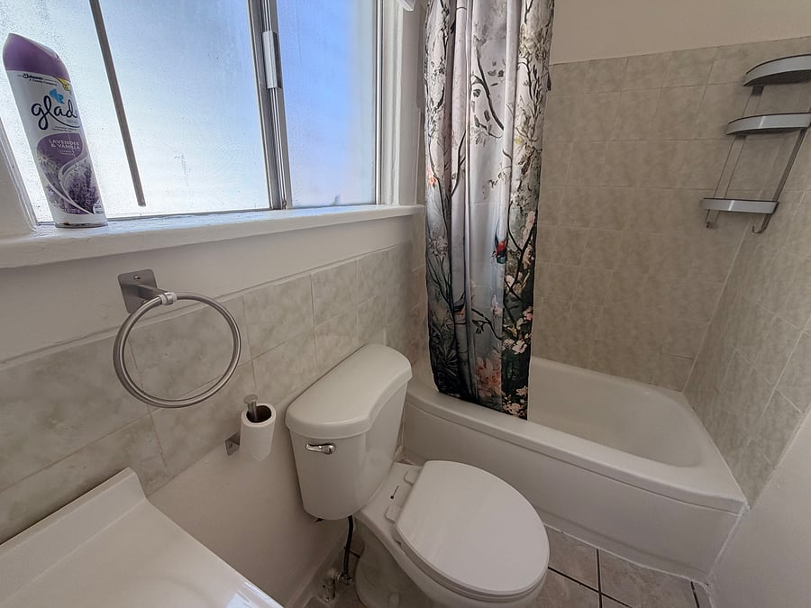 Furnished Finder property 1033602_1 photo 9