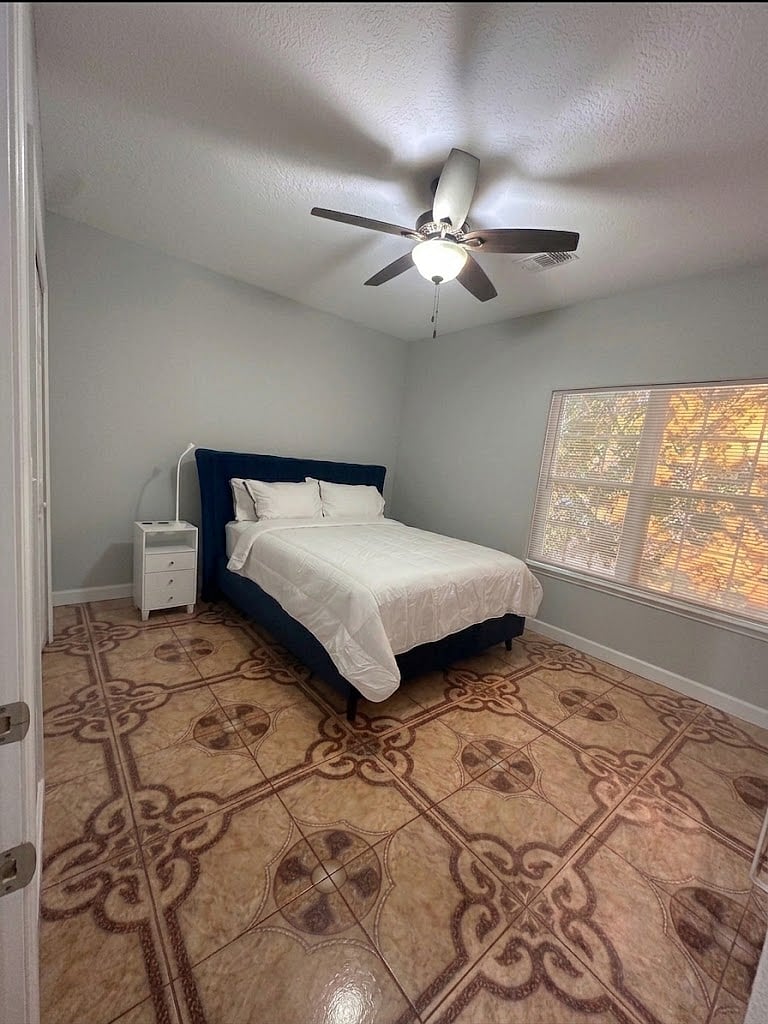 Furnished Finder property 1033610_1 photo 9