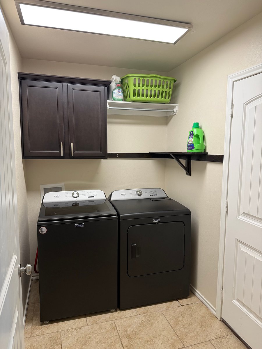 Furnished Finder property 1033659_1 photo 17