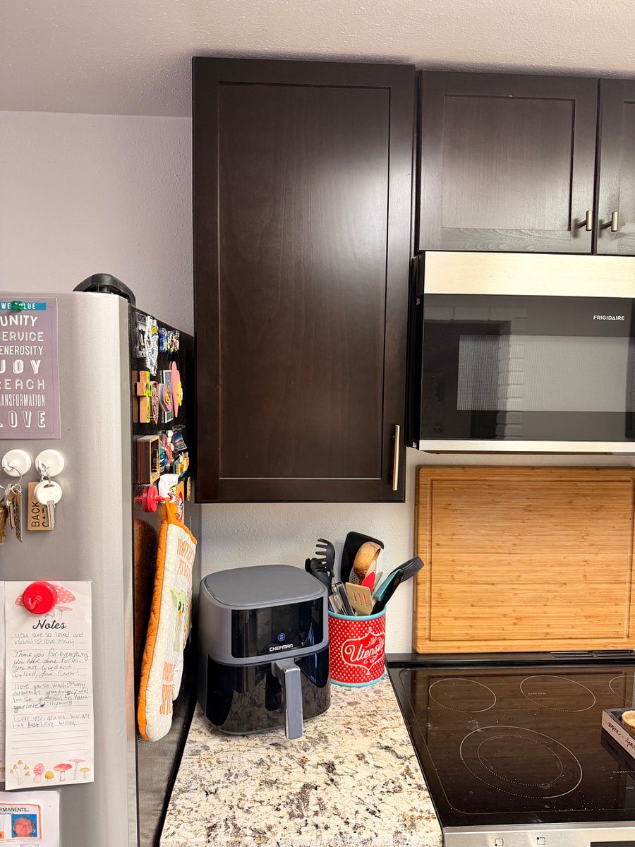 Your own cabinet, access to air fryer
