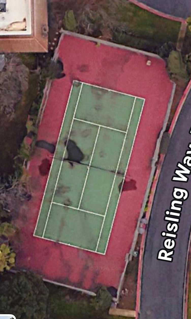 Tennis court available during daylight hours