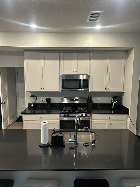 Furnished Finder property 1033678_1 photo 4