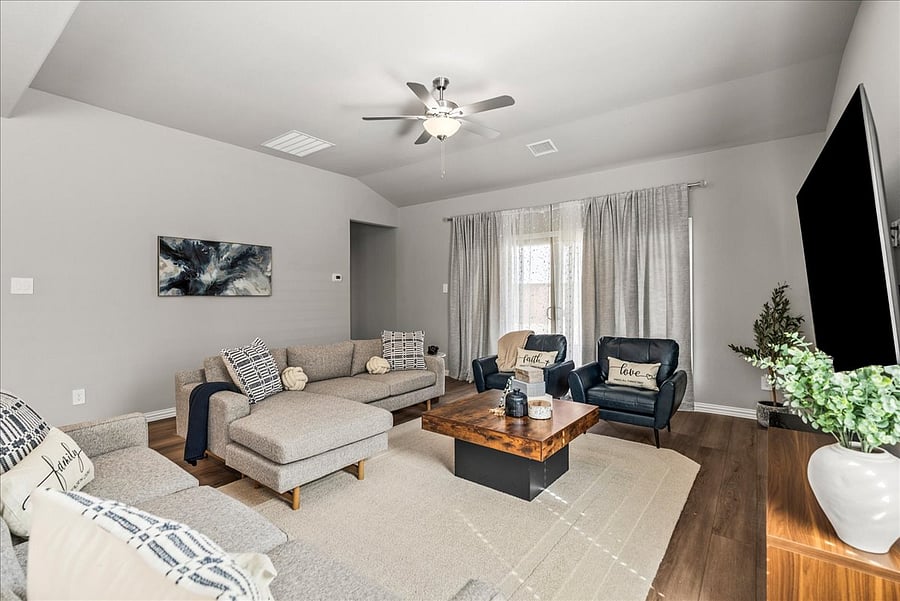 Furnished Finder property 1033679_1 photo 24