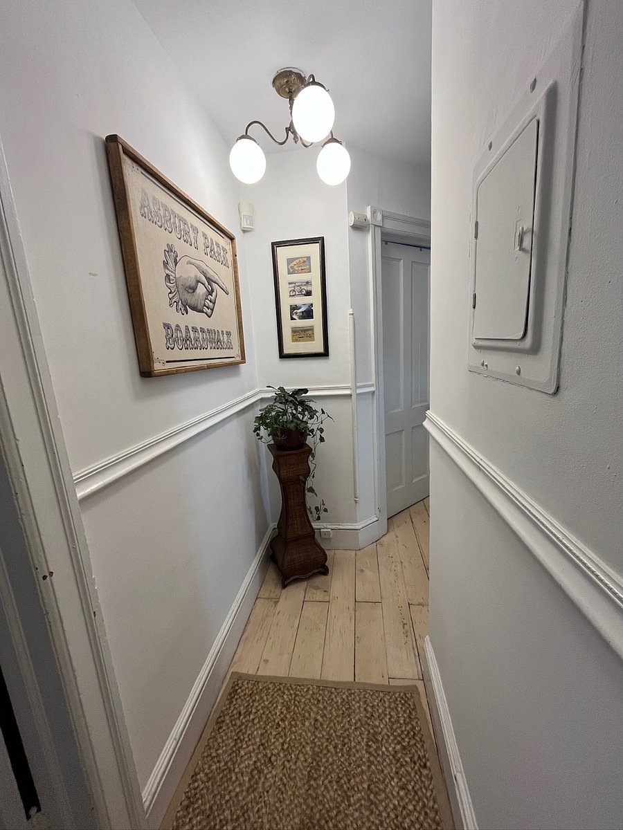 2nd floor hallway