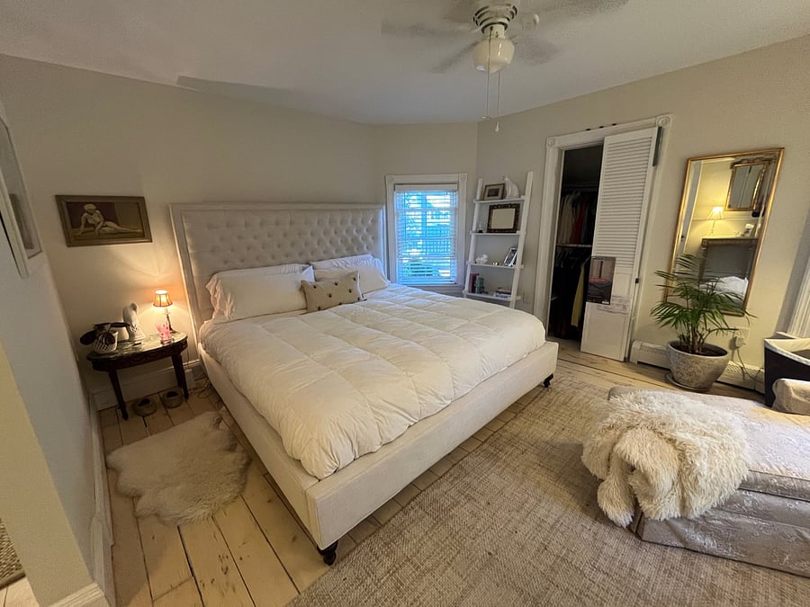 Glamour couple room with dresser, full closet and lots of hangers