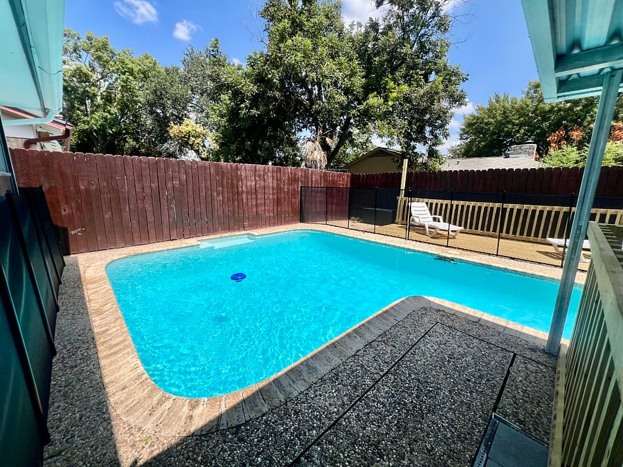 Furnished Finder property 1033687_1 photo 1