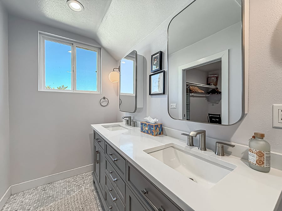 Furnished Luxury Bath with Soaking Tub & Glass Shower | Furnished Vanity Bath