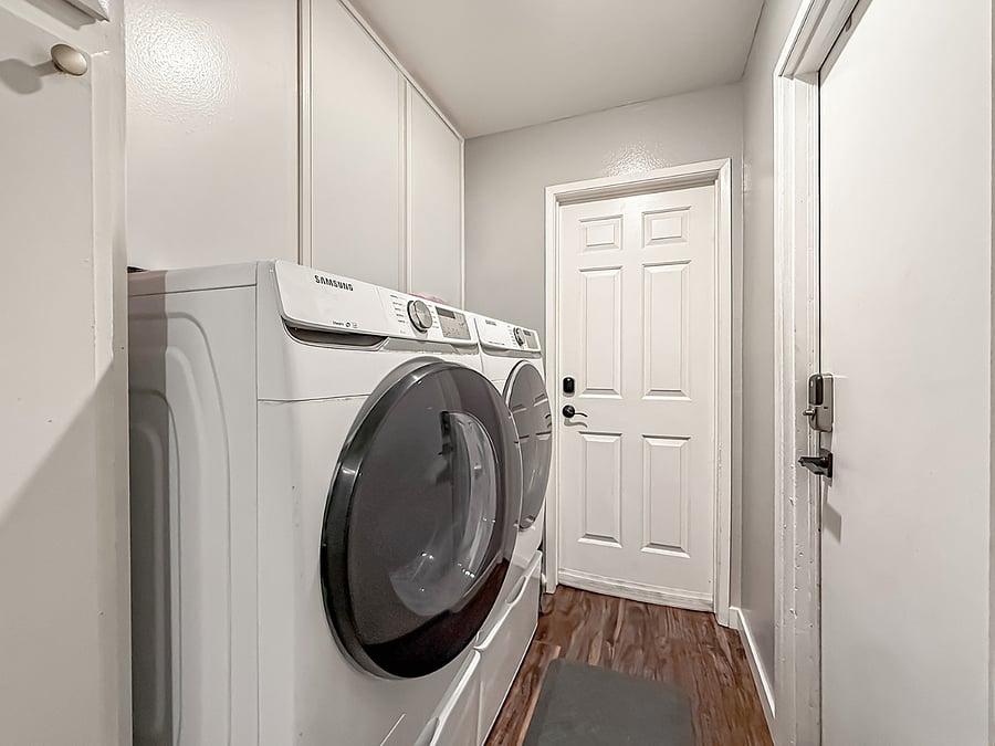 Furnished Luxury Bath with Soaking Tub & Glass Shower | Furnished Vanity Bath