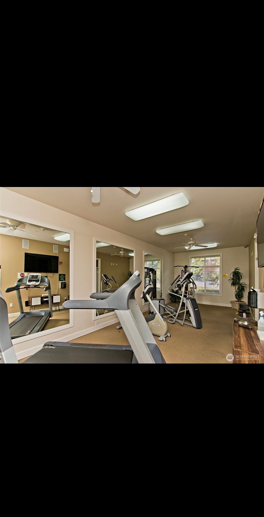 Furnished Finder property 1033706_1 photo 18