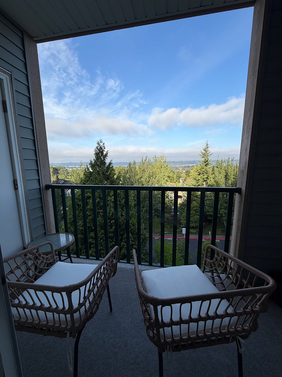Furnished Finder property 1033706_1 photo 16