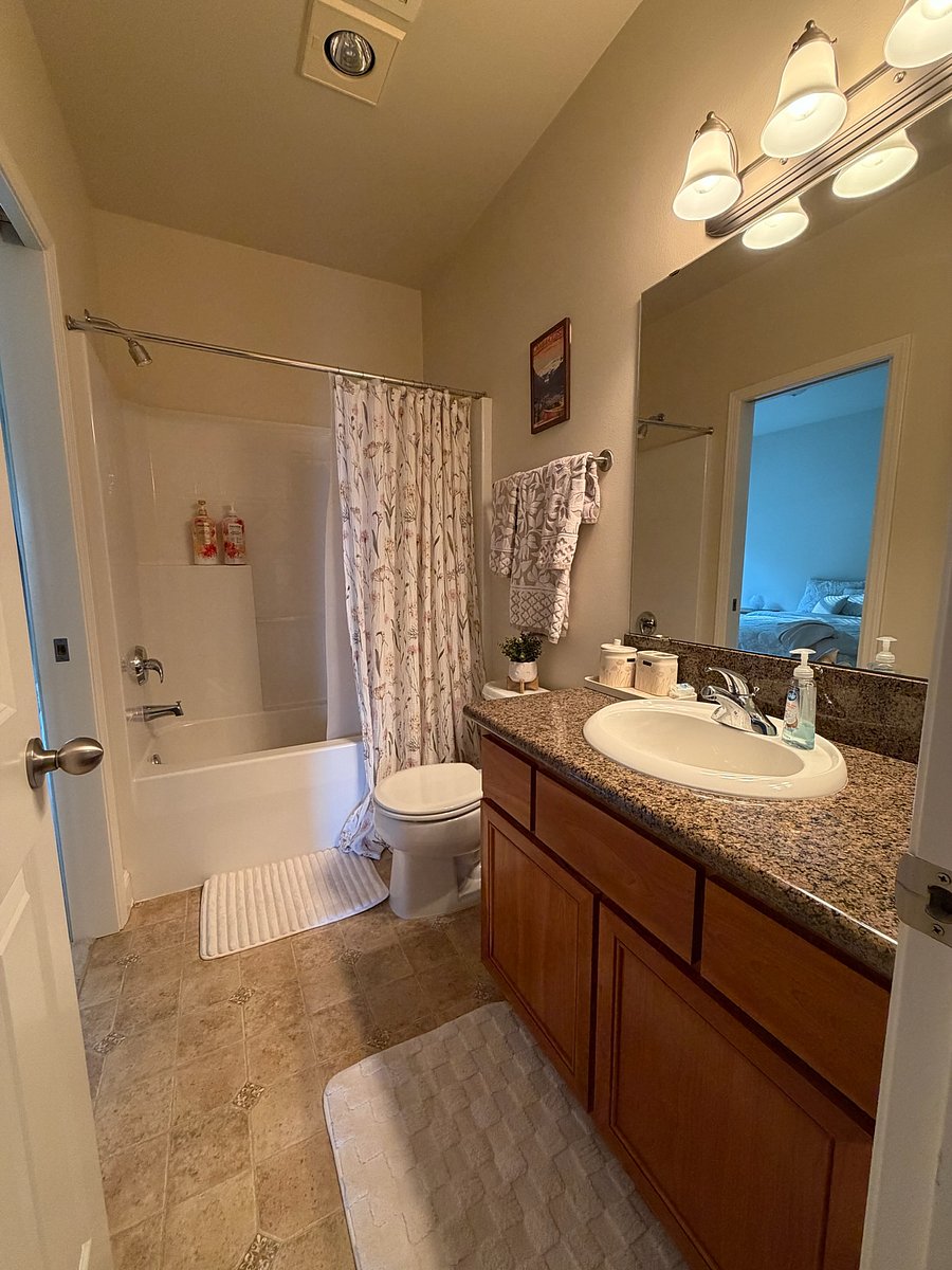 Furnished Finder property 1033706_1 photo 9