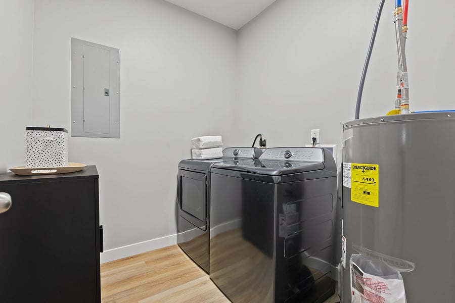 Furnished Finder property 1033707_1 photo 7
