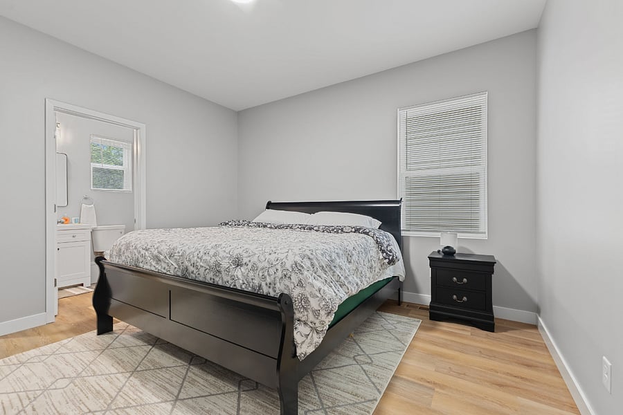 Furnished Finder property 1033707_1 photo 12