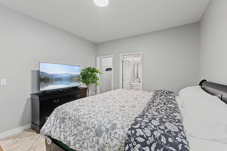 Furnished Finder property 1033707_1 photo 13