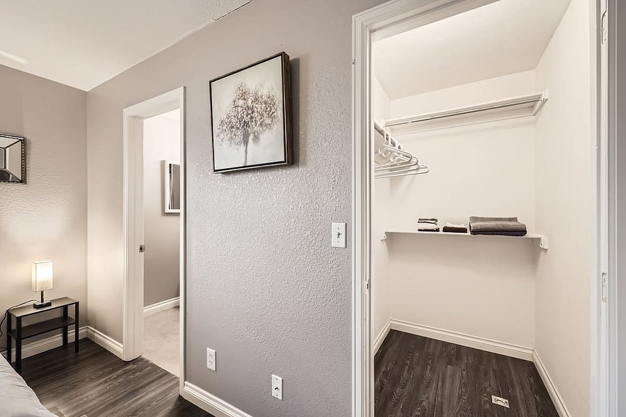 Furnished Finder property 1033728_1 photo 24