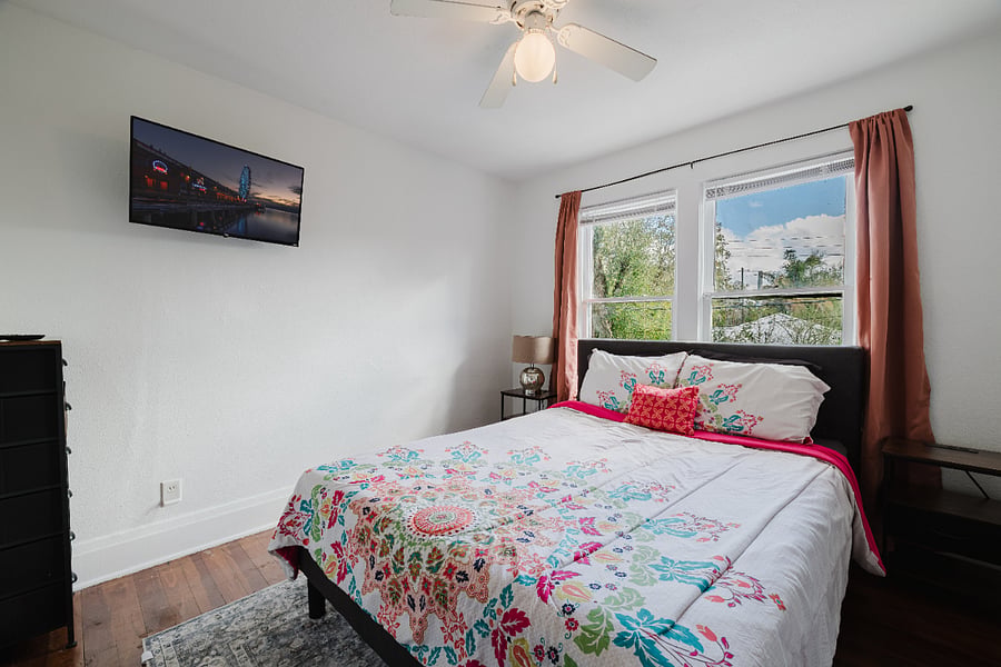 Furnished Finder property 1033729_1 photo 36