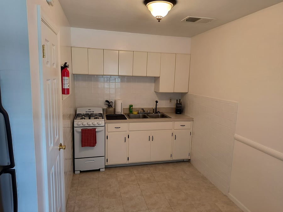 Furnished Finder property 1033749_1 photo 3