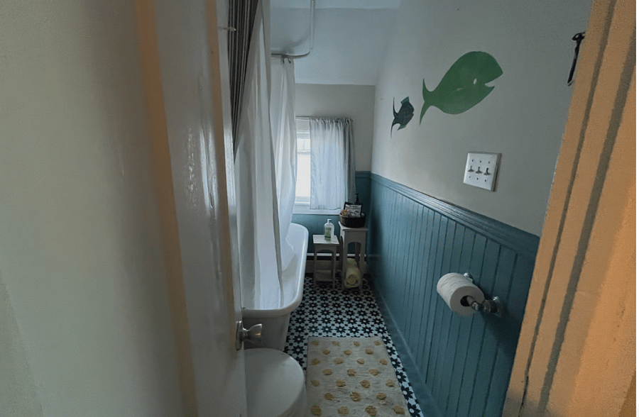 Upstairs bathroom.
