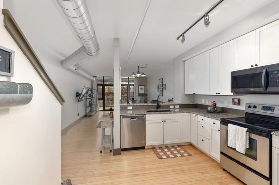 Furnished Finder property 1033758_1 photo 7