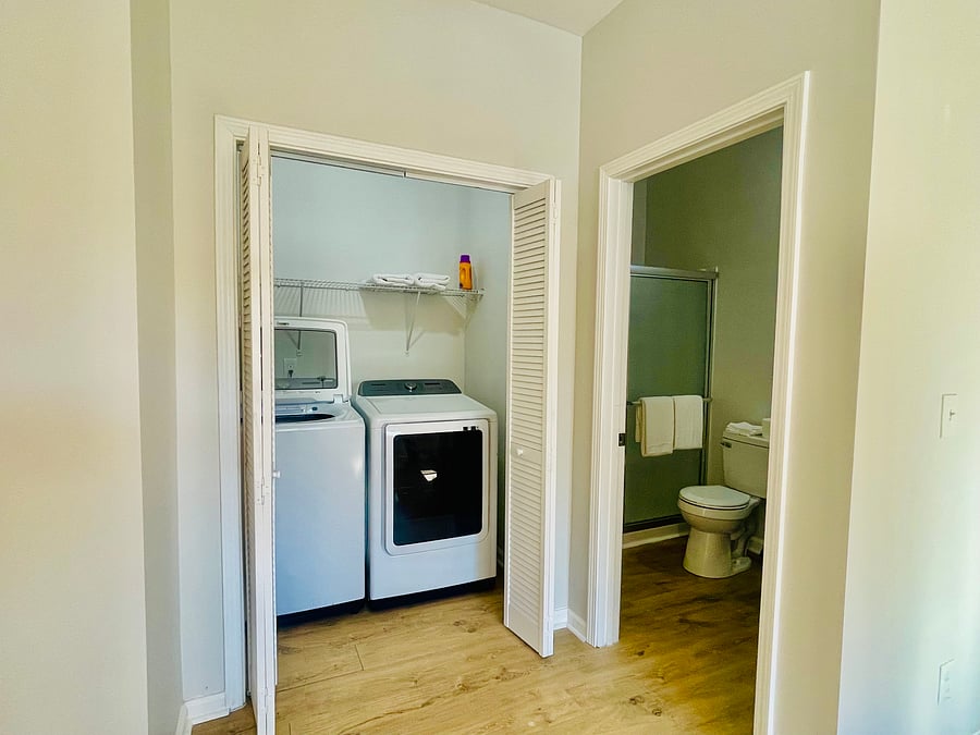 Furnished Finder property 1033796_1 photo 10