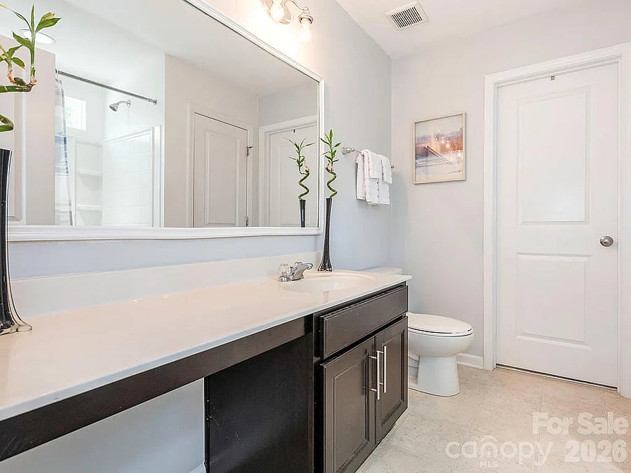 Furnished Finder property 1033806_1 photo 3