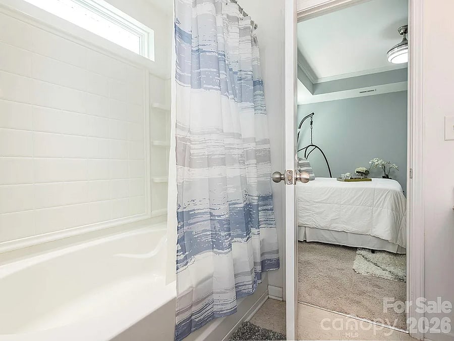 Furnished Finder property 1033806_1 photo 4