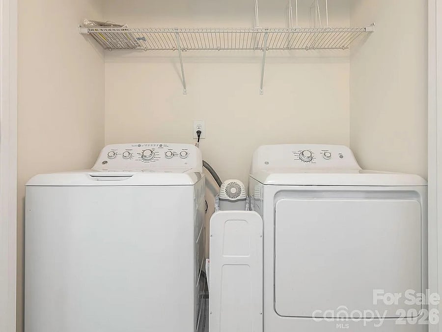 Furnished Finder property 1033806_1 photo 10