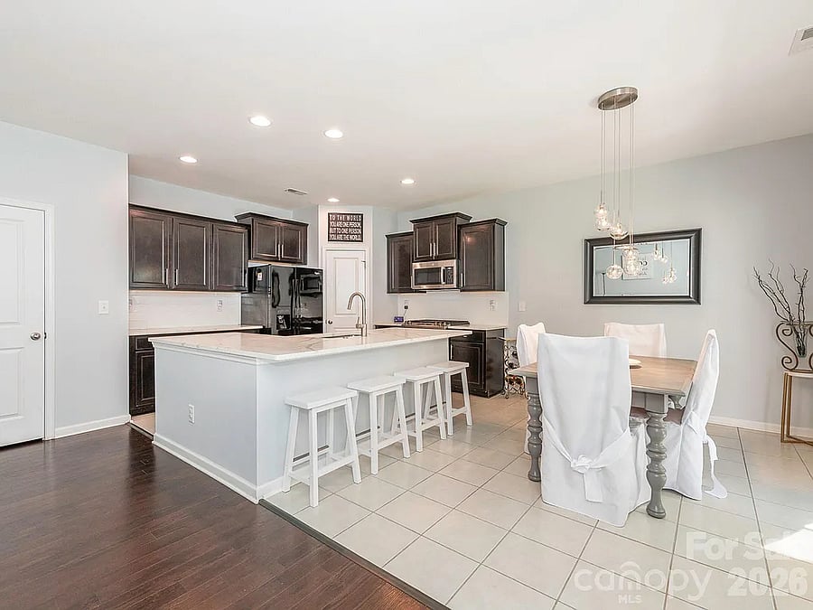 Furnished Finder property 1033806_1 photo 6