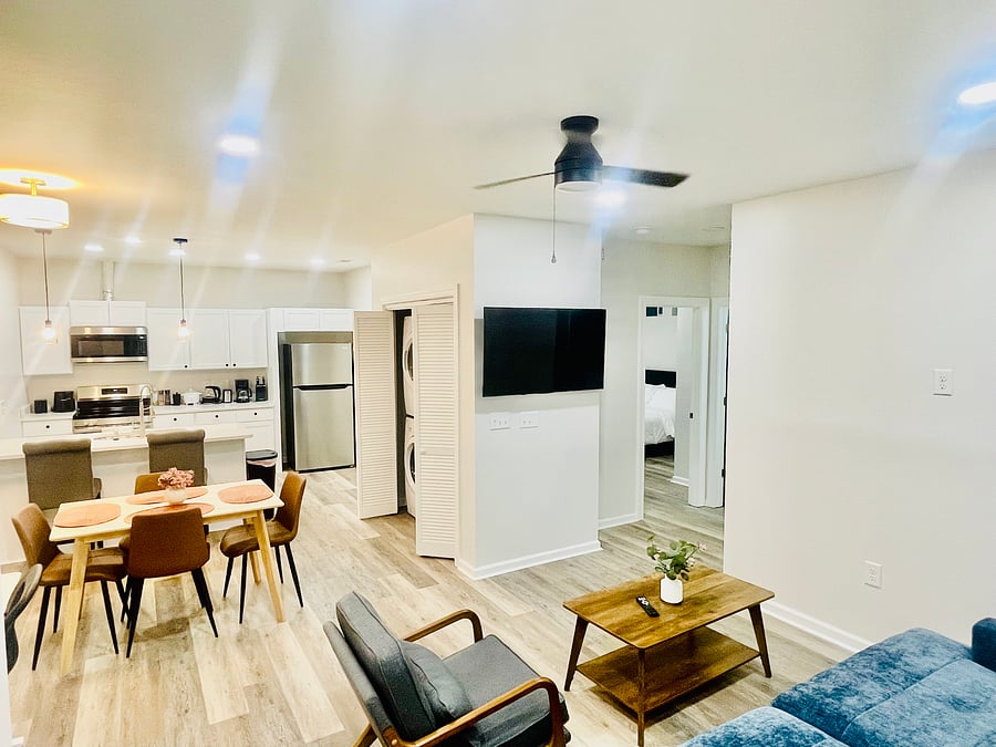 Furnished Finder property 1033810_1 photo 4