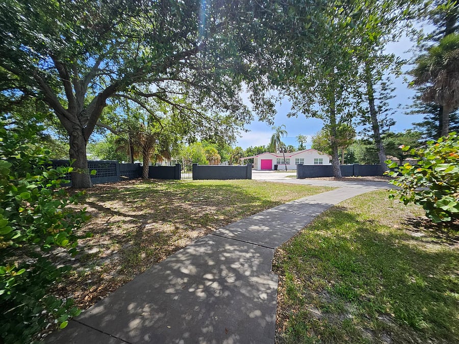 Furnished Finder property 1033819_1 photo 37