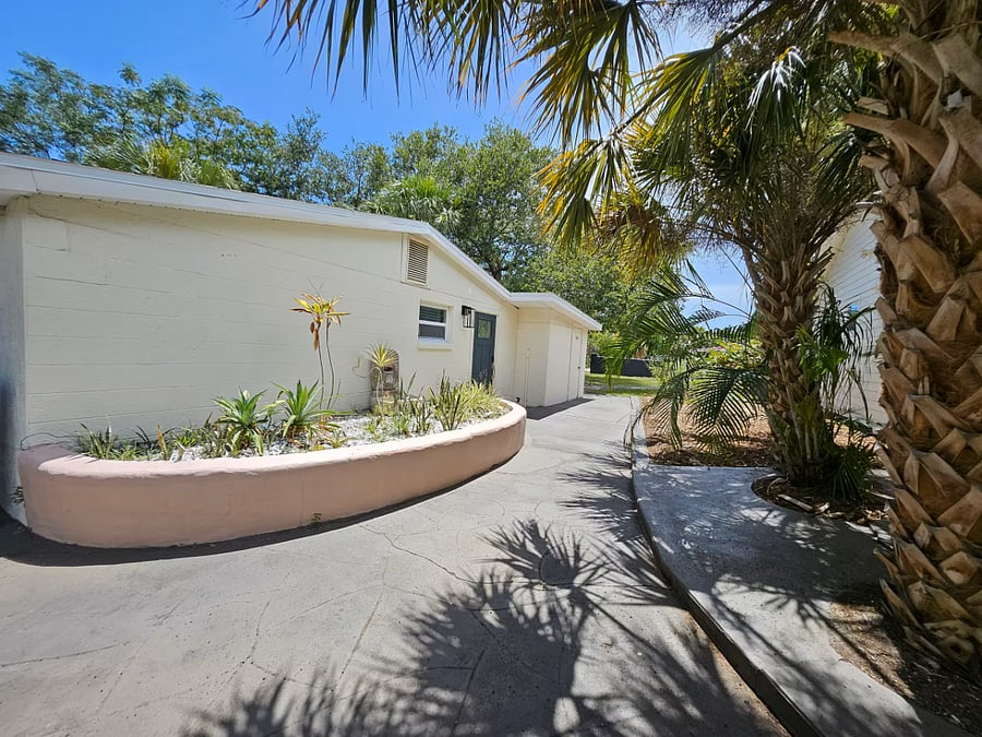 Furnished Finder property 1033819_1 photo 33