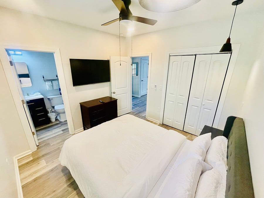 Furnished Finder property 1033823_1 photo 4
