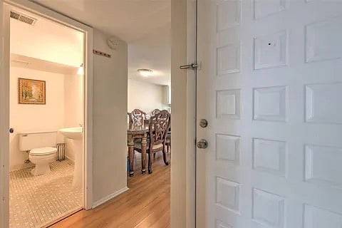 Furnished Finder property 1033852_1 photo 3