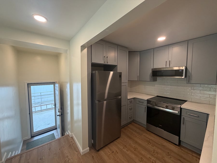 Furnished Finder property 1033864_1 photo 3