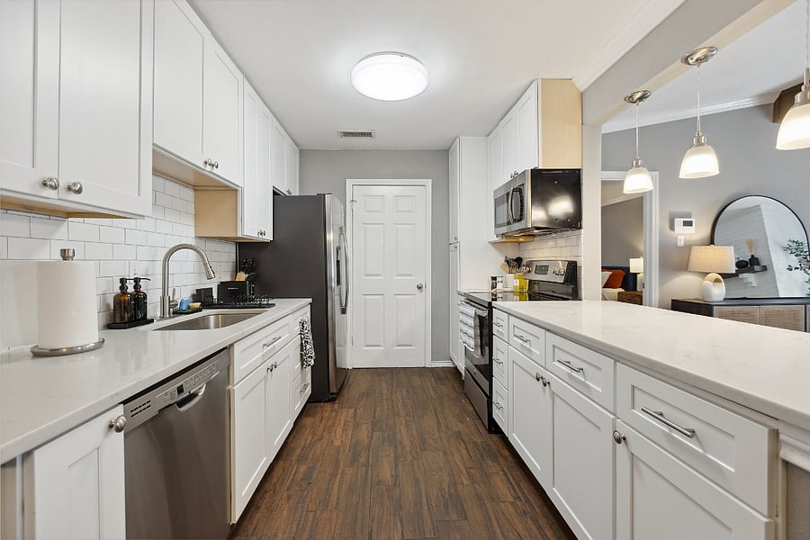 Furnished Finder property 1033877_1 photo 11