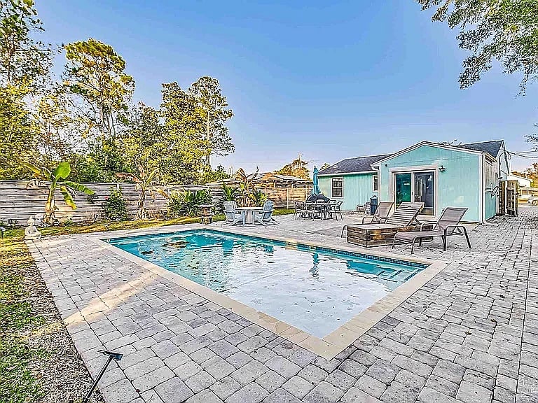 Furnished Finder property 1033879_1 photo 1