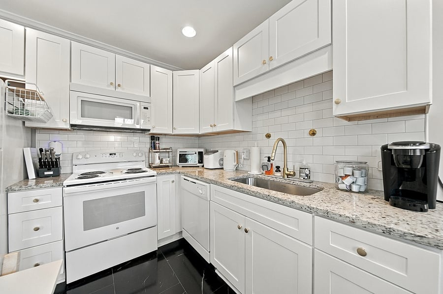 Furnished Finder property 1033907_1 photo 11