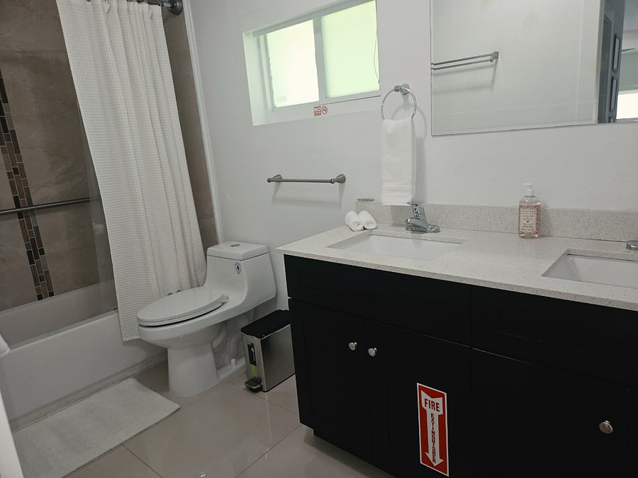 Furnished Finder property 1033911_1 photo 3