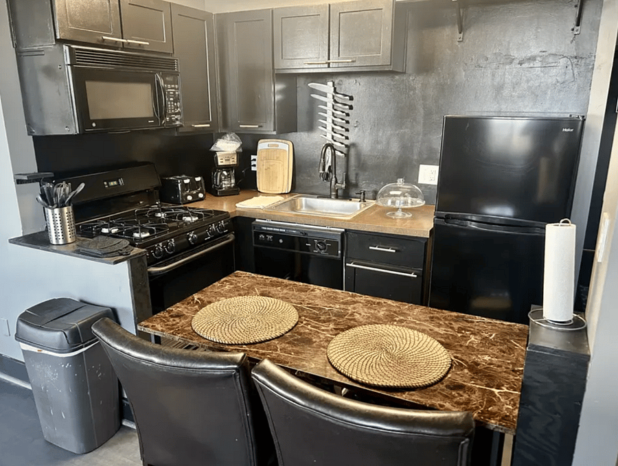 Furnished Finder property 1033955_1 photo 3