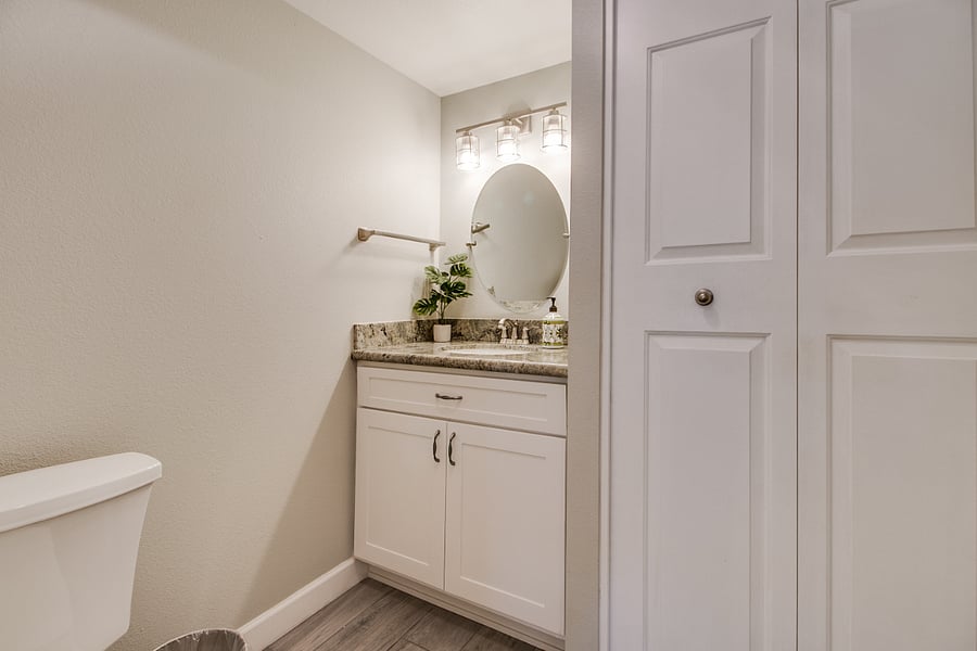 downstairs powder room/half bath
