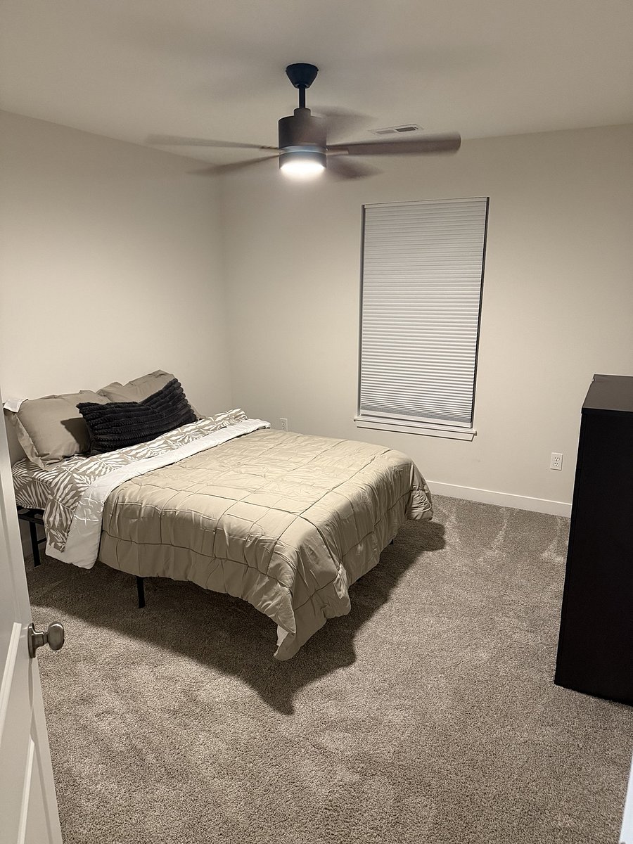 Furnished Finder property 1033974_1 photo 12