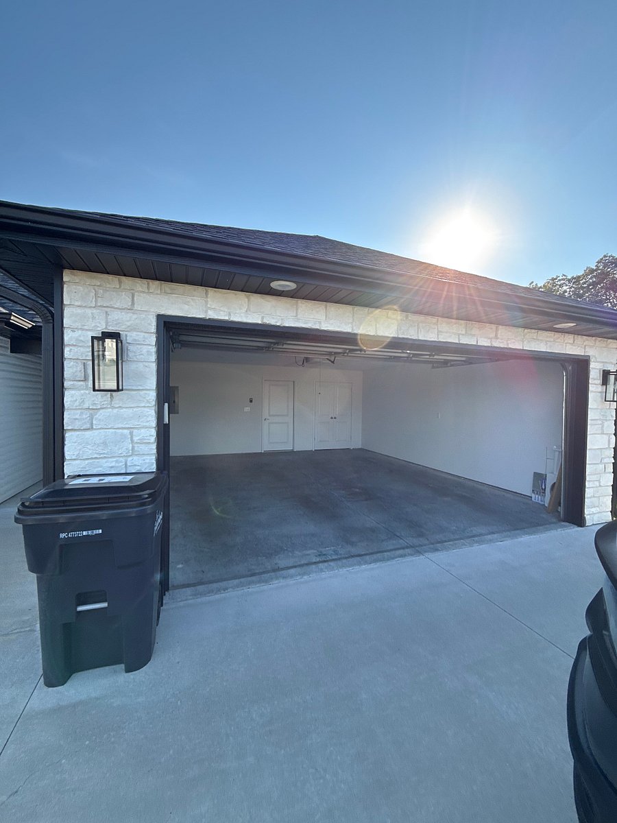Furnished Finder property 1033974_1 photo 3